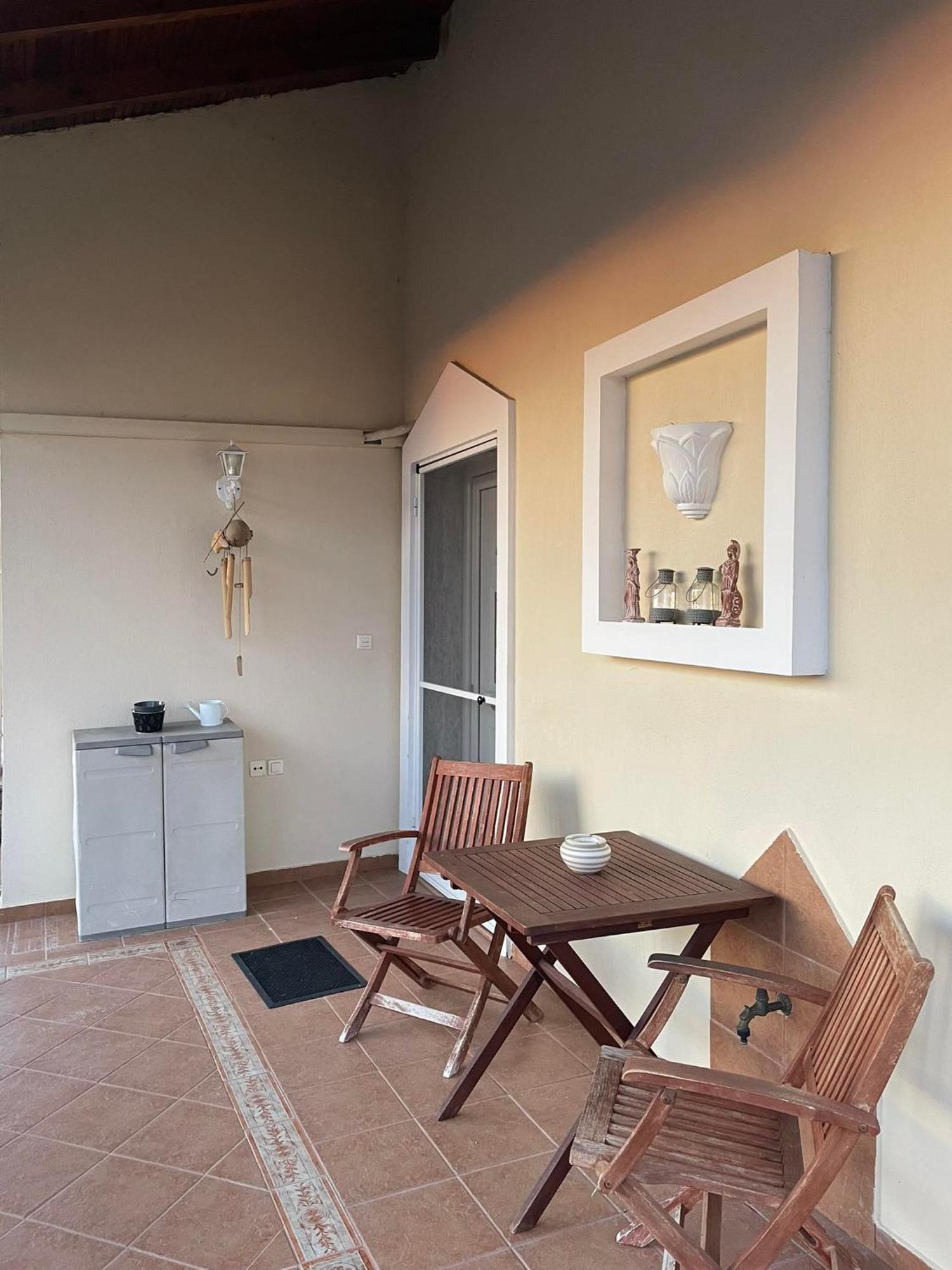 クサンチAthina'S Houseアパートメント エクステリア 写真
