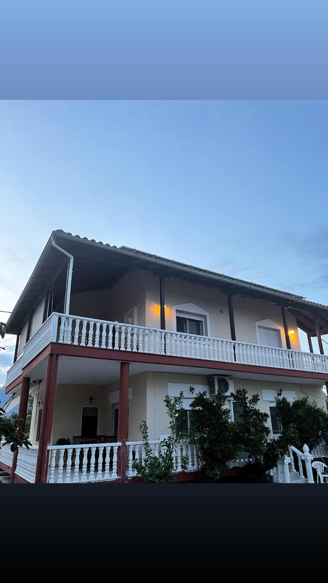 クサンチAthina'S Houseアパートメント エクステリア 写真